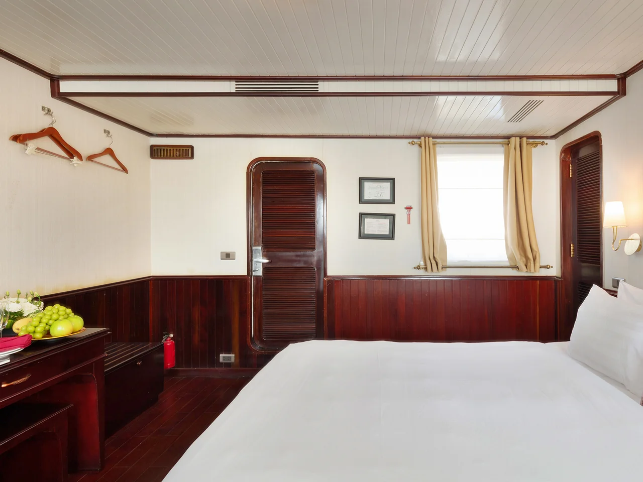 Deluxe — Emeraude Classic Cruise