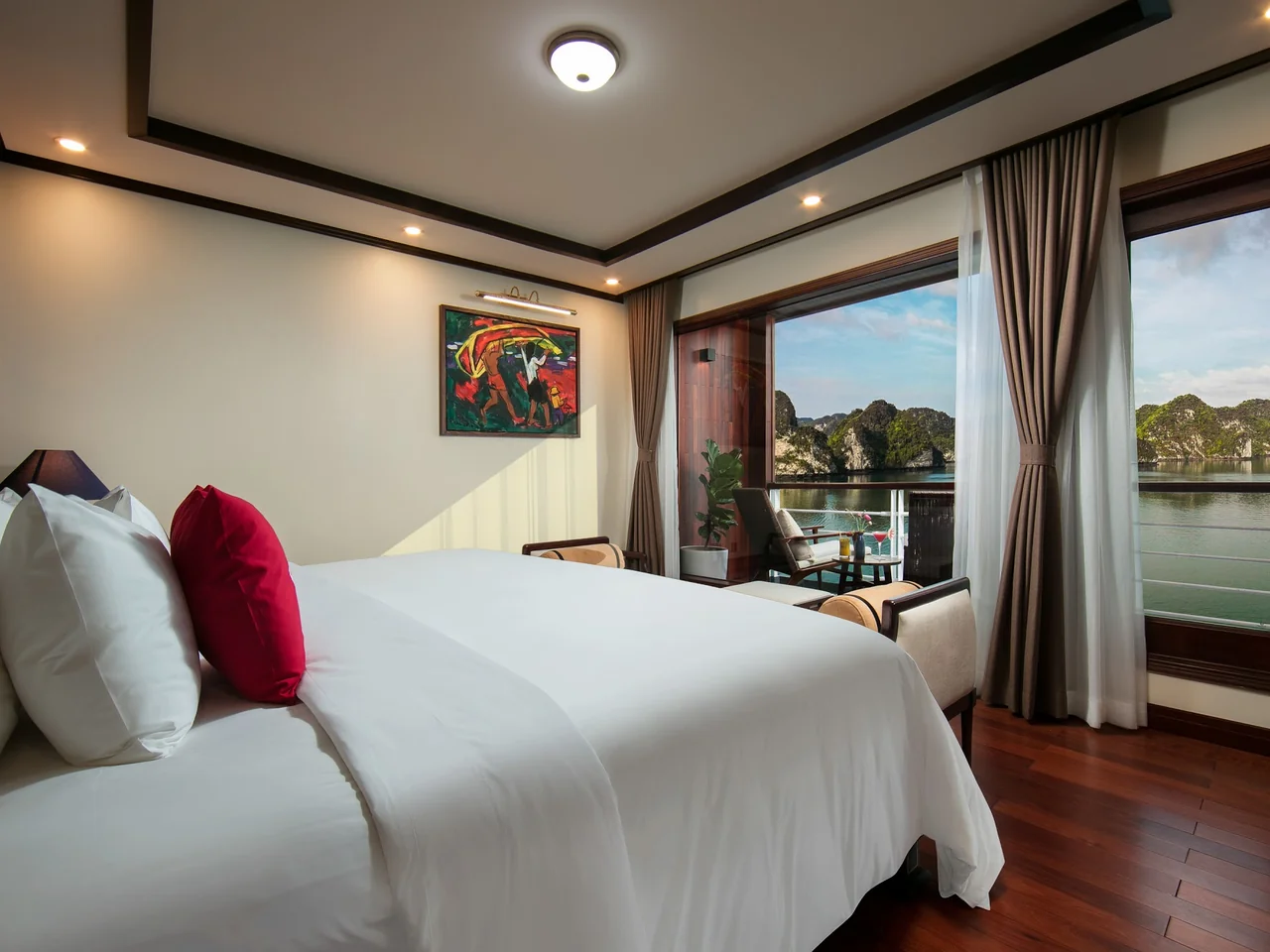 Ocean Suite — Heritage Bình Chuẩn