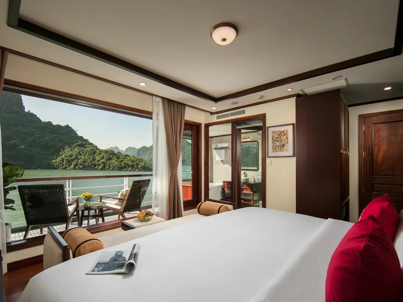 Captain Suite — Heritage Bình Chuẩn