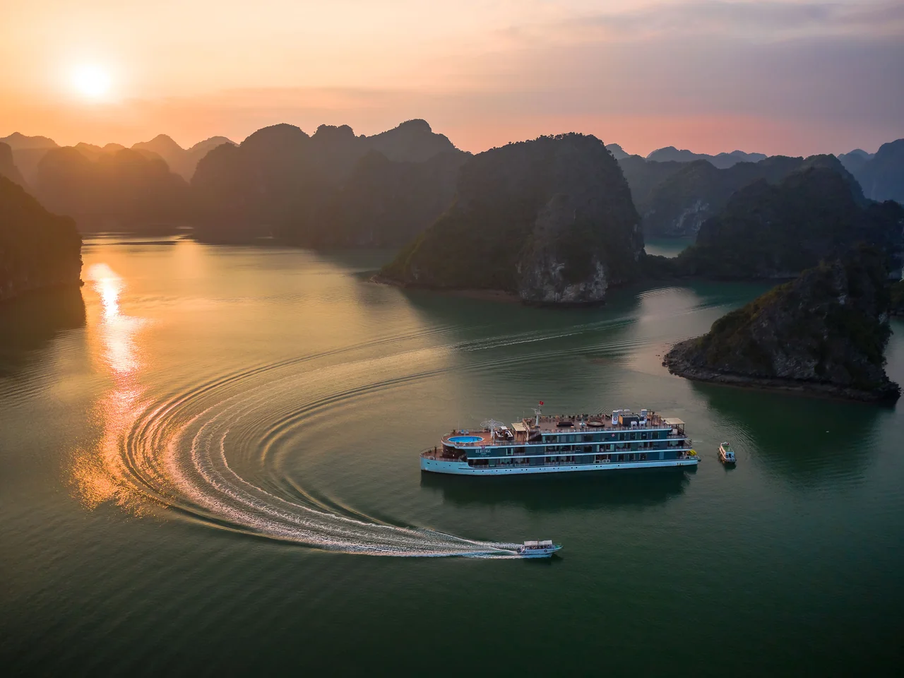 heritage-binh-chuan — Boat overview