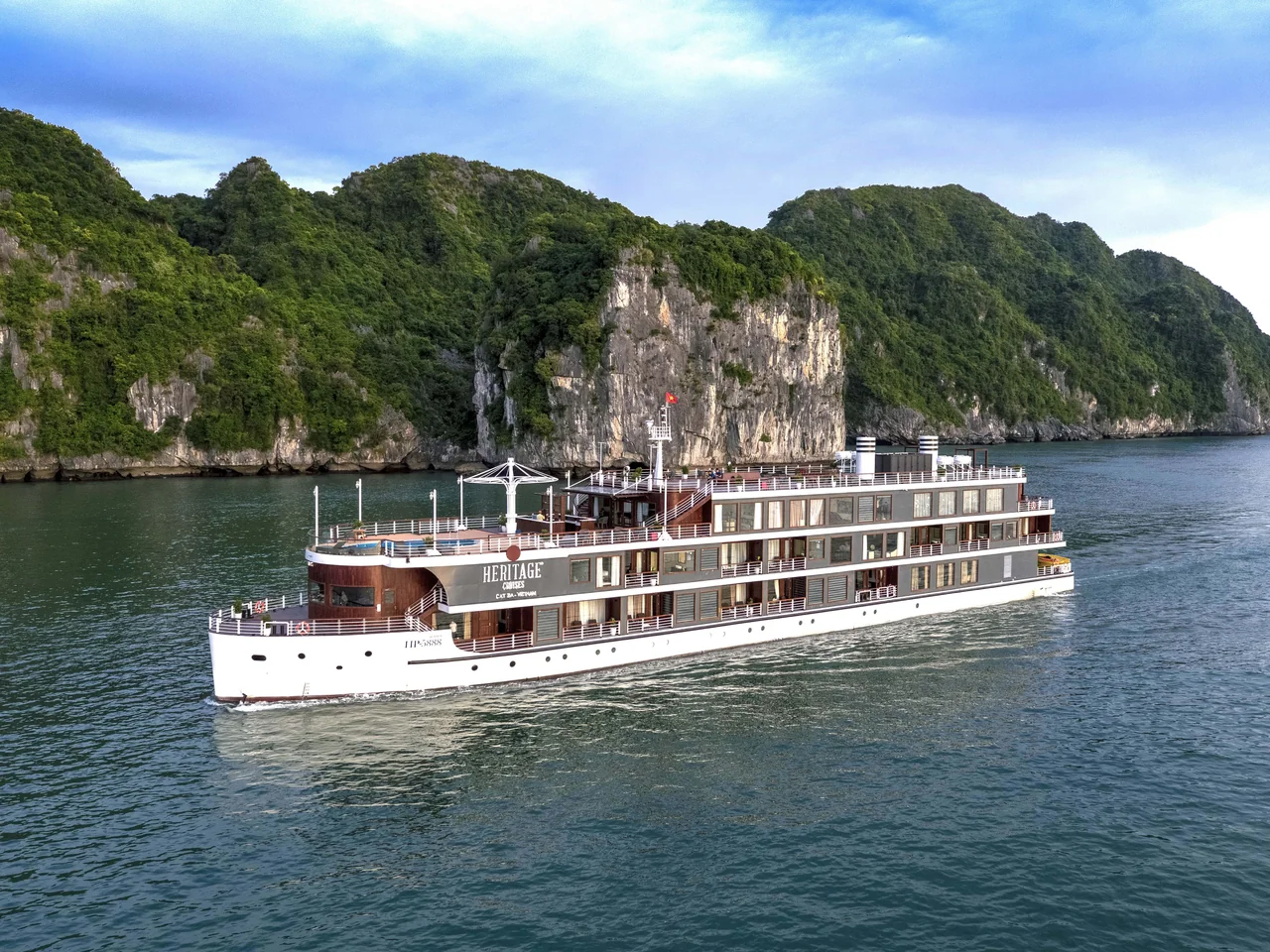 heritage-binh-chuan — Boat overview