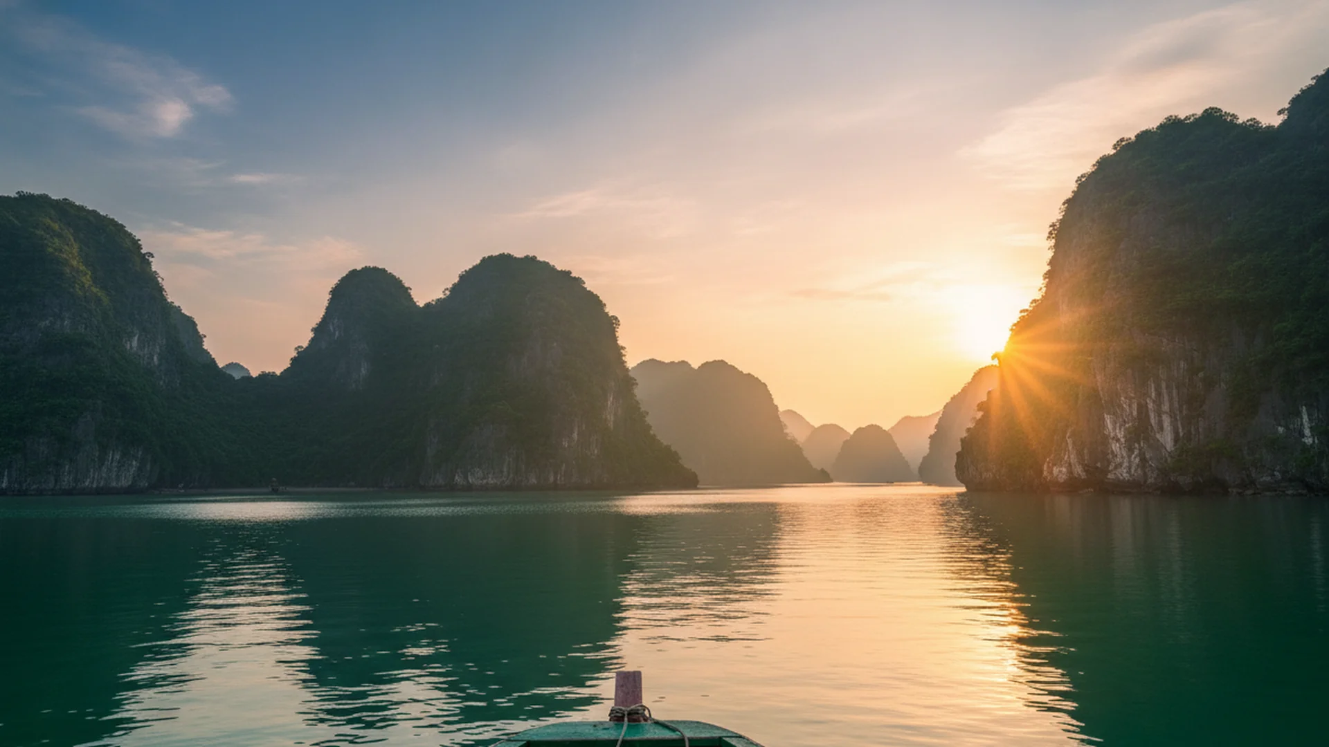 Halong Bay Day Cruise from Hanoi: Routes, Timing, Value
