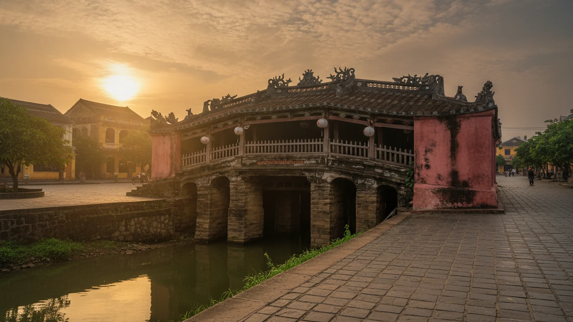 Hoi An Travel Guide: Old Town, Beaches, Tailors, Food